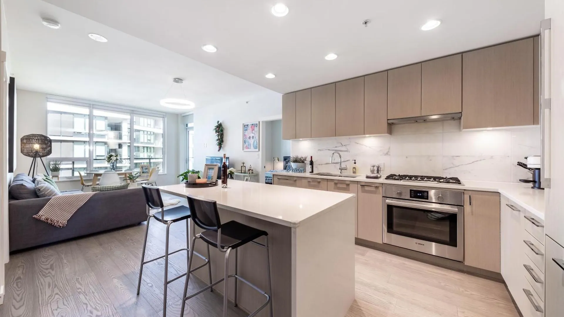 Apartment Ubc Pacific Spirit Modern Style Home Vancouver Canada