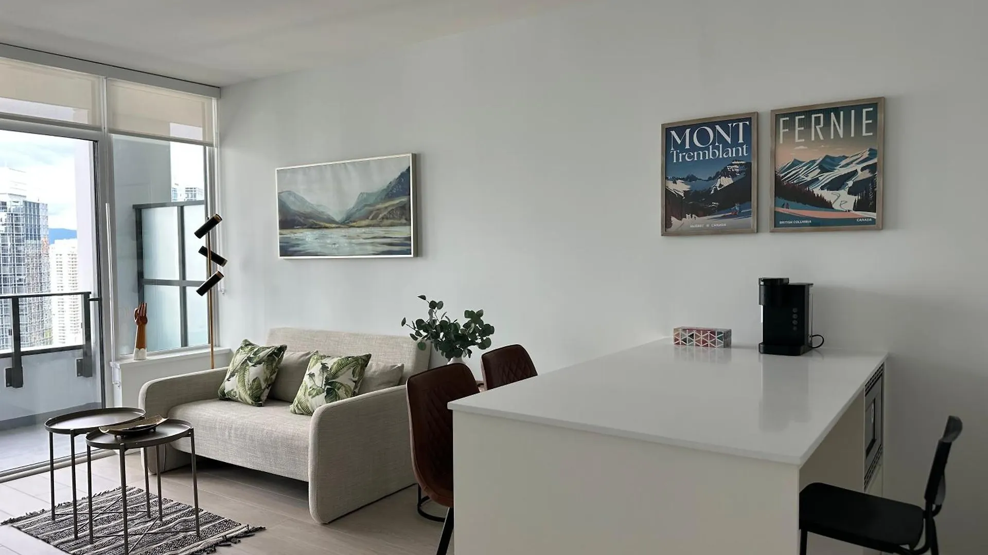 Apartment Ubc Pacific Spirit Modern Style Home Vancouver Canada