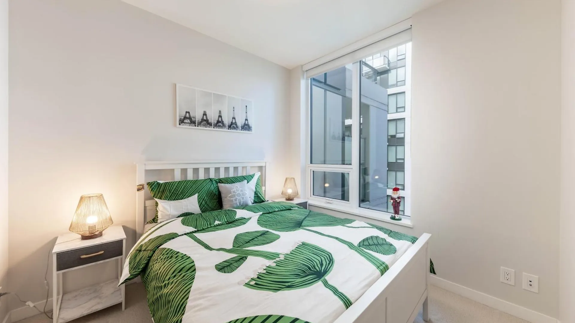 Ubc Pacific Spirit Modern Style Home Vancouver 0*,  Canada