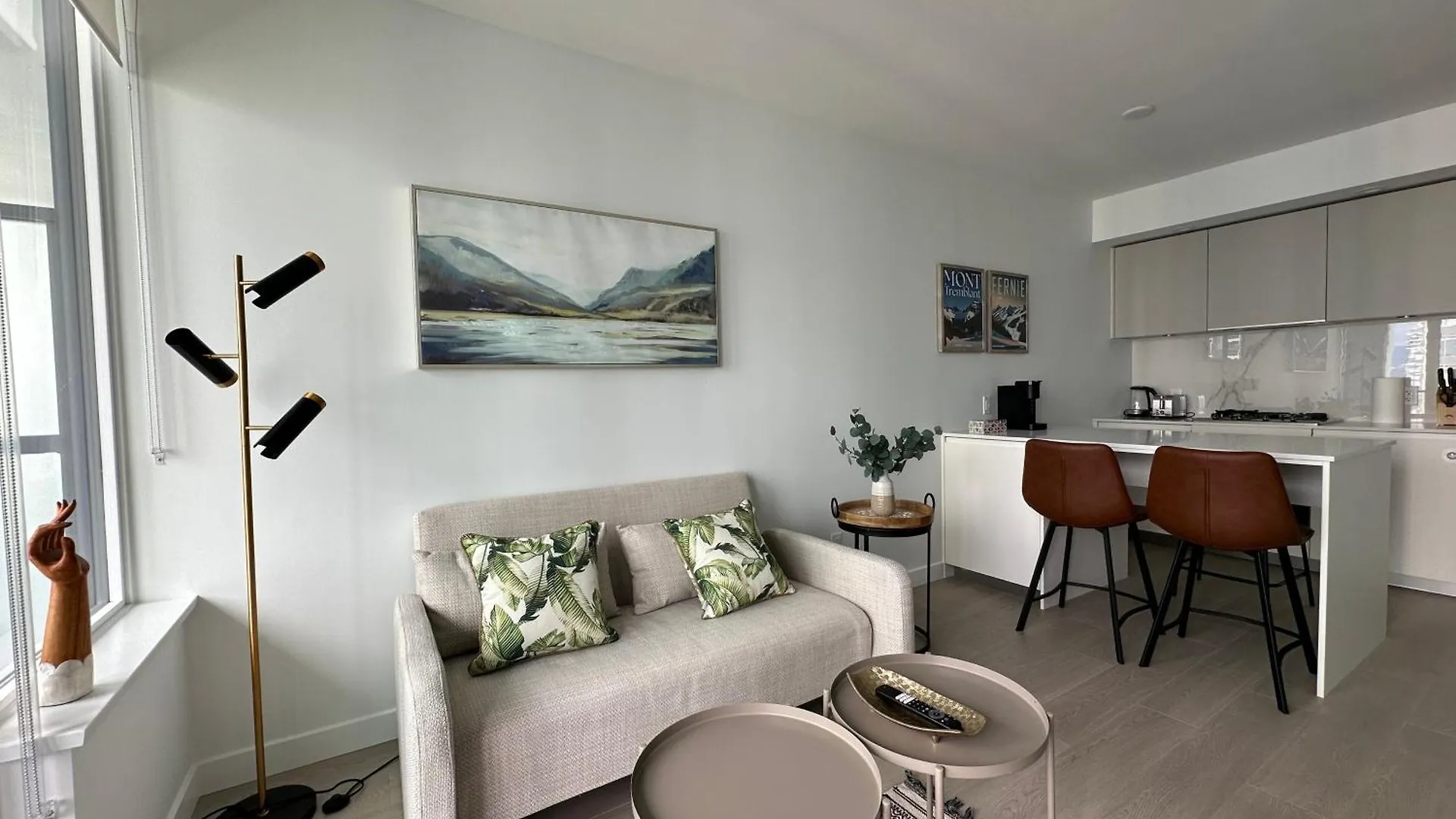 Ubc Pacific Spirit Modern Style Home Vancouver 0*,  Canada