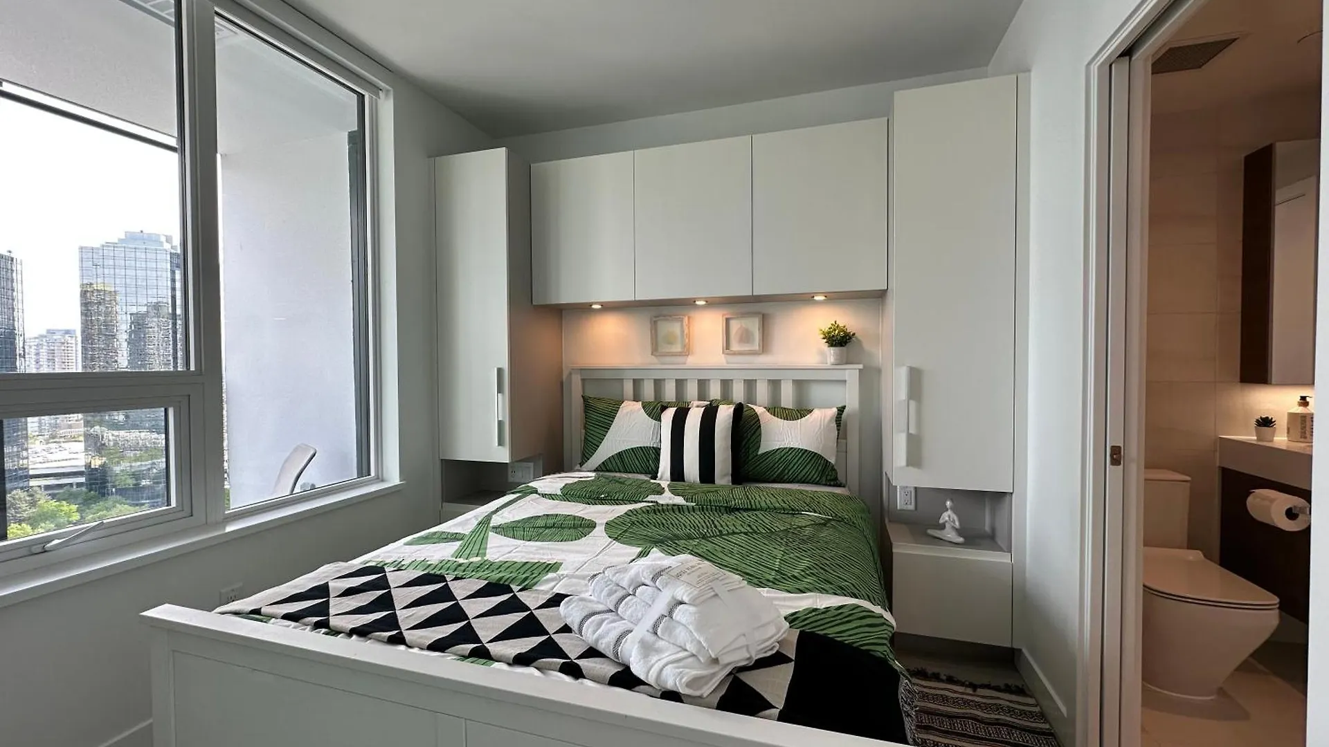 Apartment Ubc Pacific Spirit Modern Style Home Vancouver